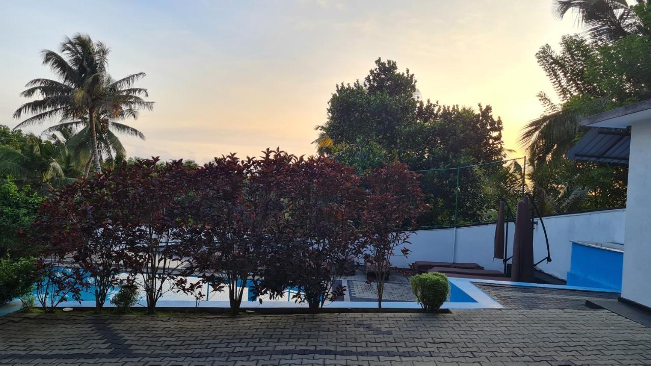 Villa Талпе Екстер'єр фото