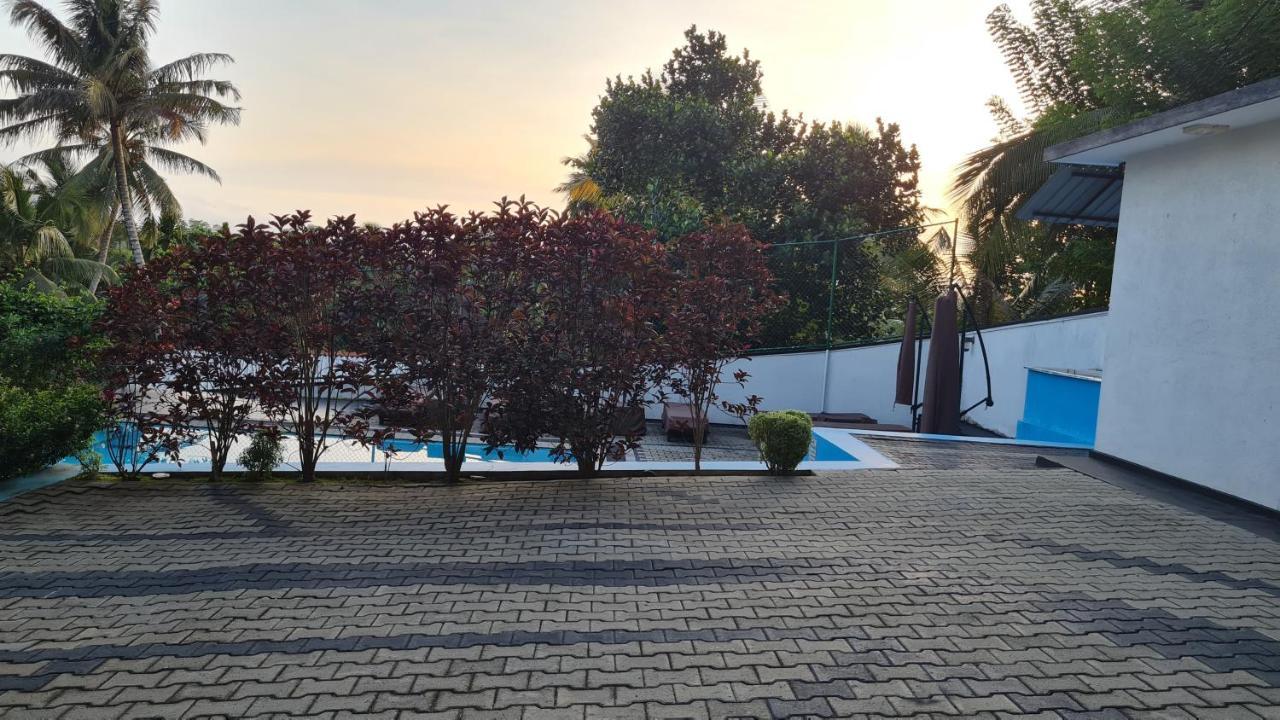 Villa Талпе Екстер'єр фото